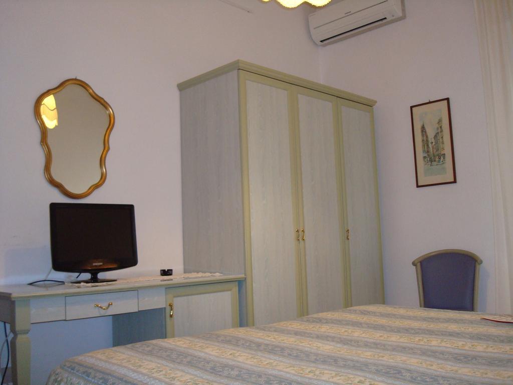 Hotel Villa Rona 马尔米堡 外观 照片
